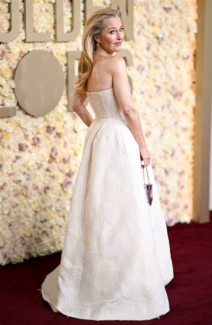 Discover The Extraordinary World Of Gillian Anderson
