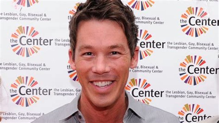 Exact Height Of David Bromstad: Uncovering The Truth