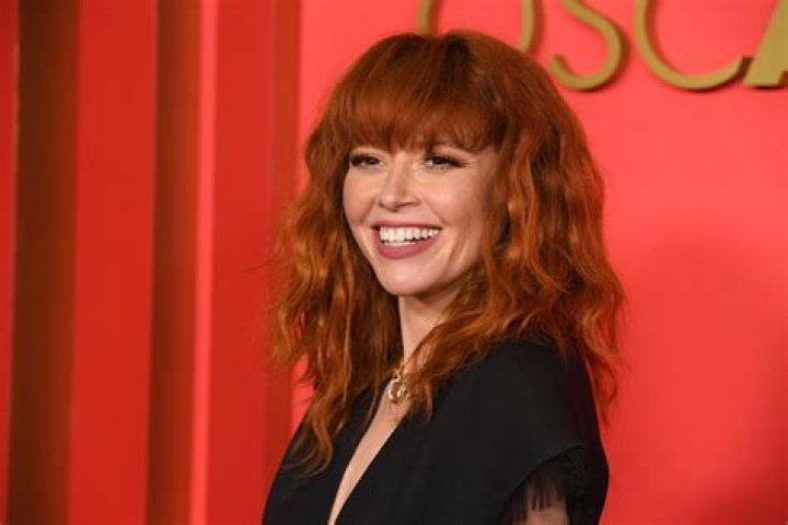 Explore The Intriguing World Of Natasha Lyonne's Relationships