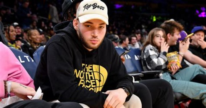 How Young Is Adin Ross? (Age And Birthday Revealed)