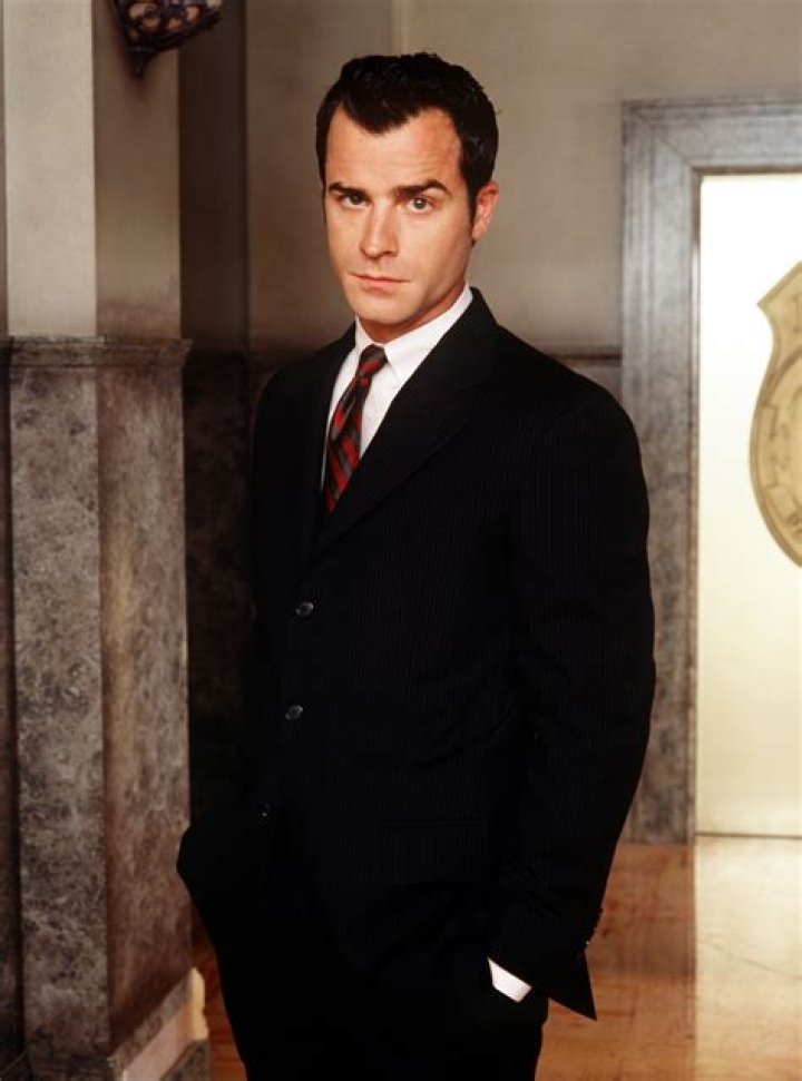 Justin Theroux: Uncovering The Multifaceted Artist