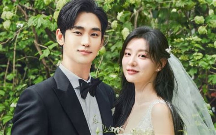 Kim So Hyun Dating: The Latest On Her Love Life
