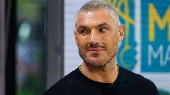 Quick Celeb Facts Chris Appleton Age, Wife, Kids, Partner, Gay