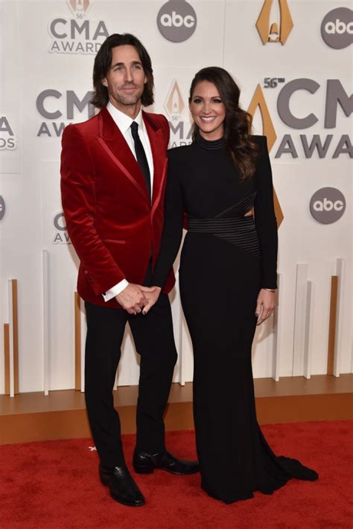 Uncover The Truth: Is Jake Owen Hitched To Erica Hartlein?