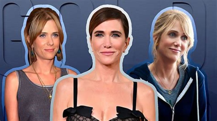 Uncovering The Secrets Of Kristen Wiig's Family Life