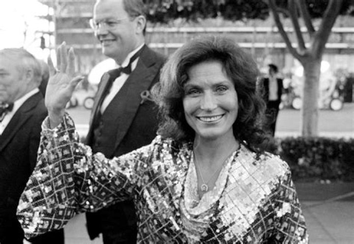 Unveiling The Heartbreaking And Triumphant Relationships Of Loretta Lynn
