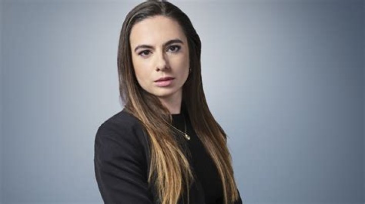 Unveiling The Secrets Of Sophie Tanno: A Makeup Icon