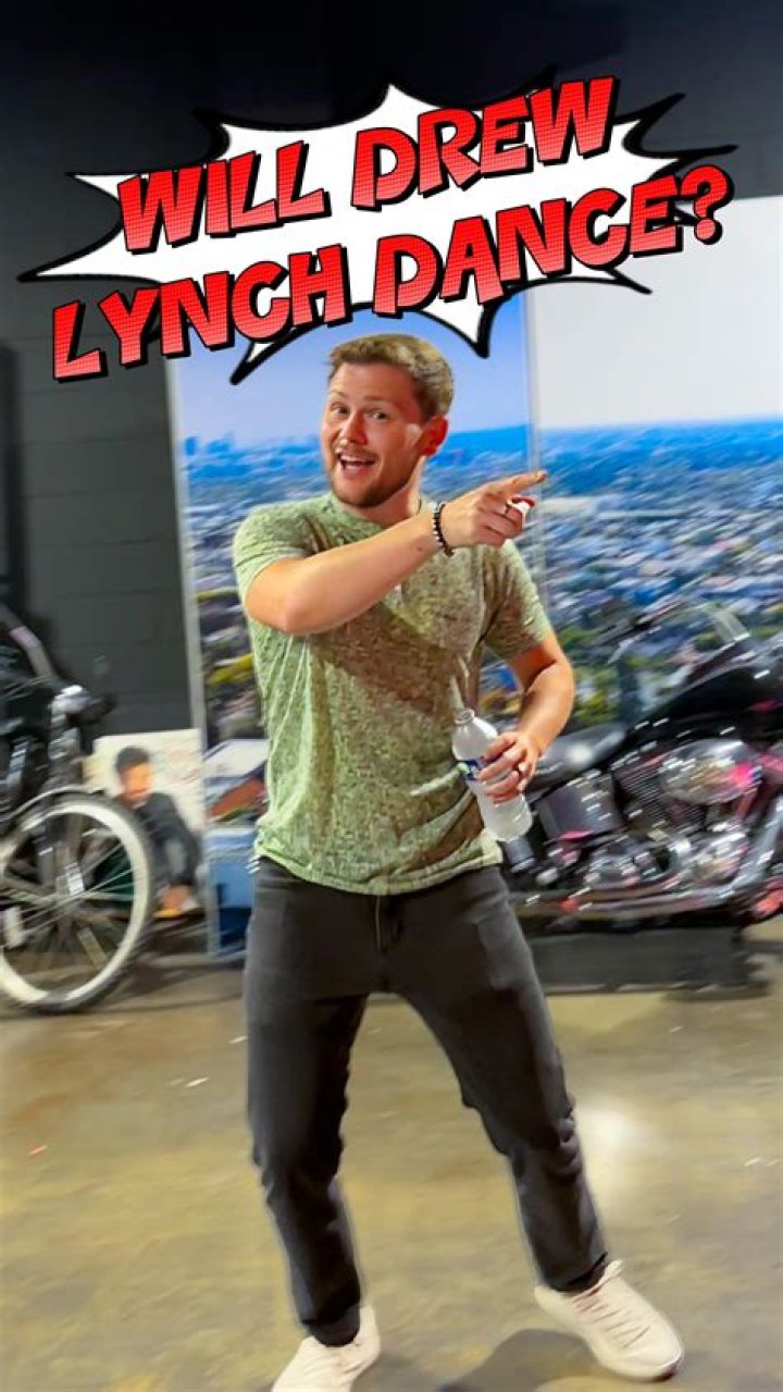 What SUV Does Drew Scott Drive?