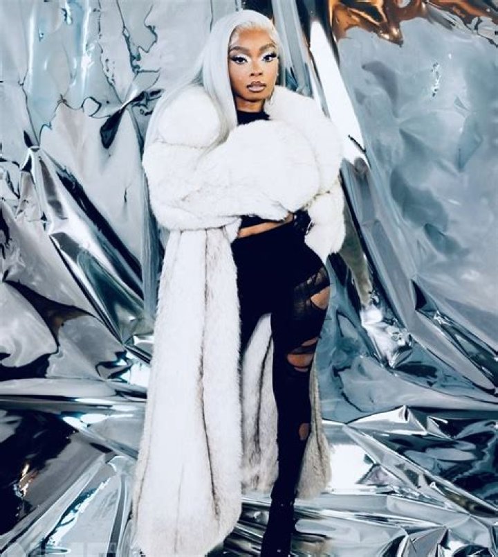 When Was Lola Brooke Born? Complete Guide To Her Birthday