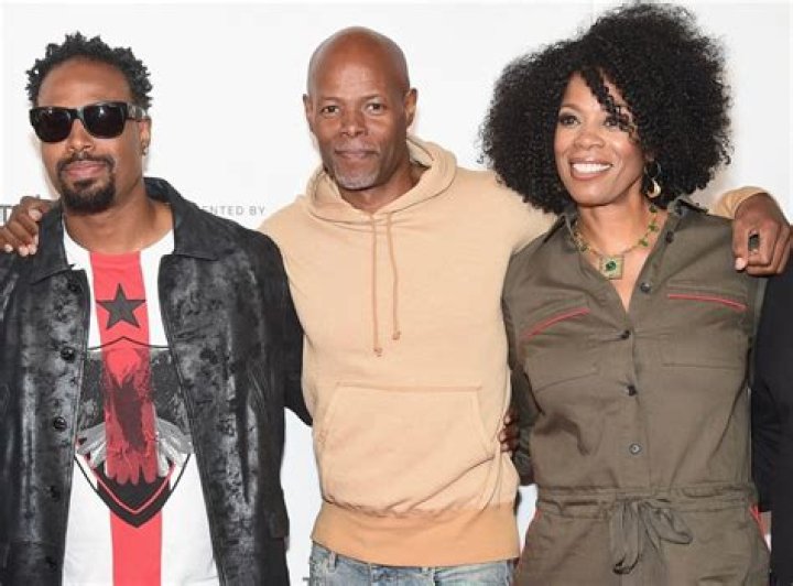 Who Is Damon Wayans' Current Wife?
